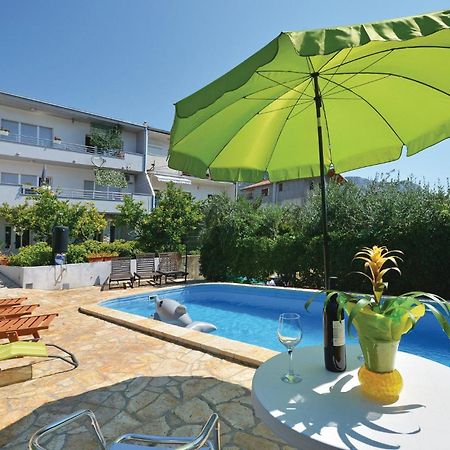 1 Bedroom Nice Apartment In Kastel Sucurac Kastela Ngoại thất bức ảnh